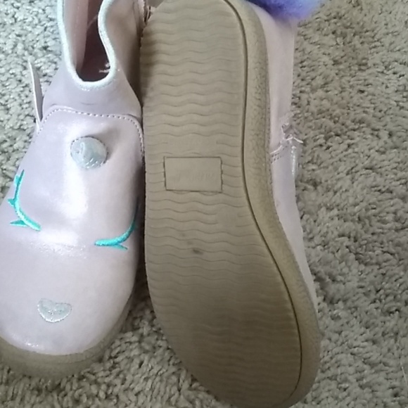 Boots - Picture 2 of 3